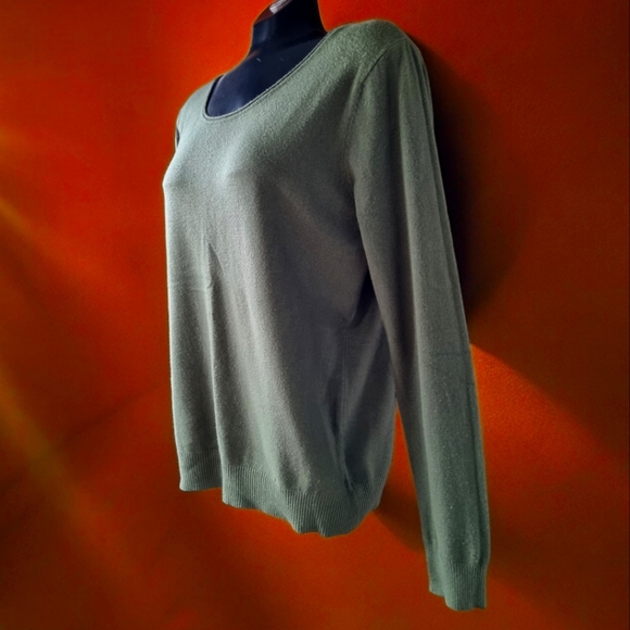 Vila Milano Lightweight Ivy Green Sweater - Picture 2 of 7